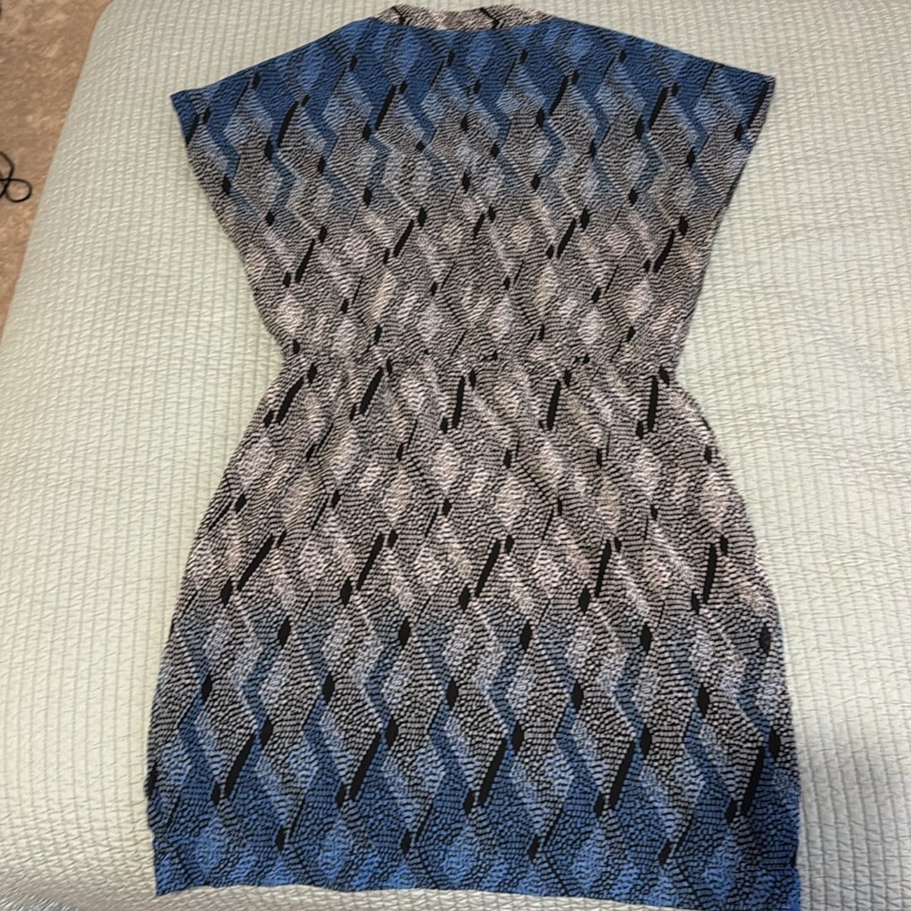 F21 Contemporary sz S geometric dress